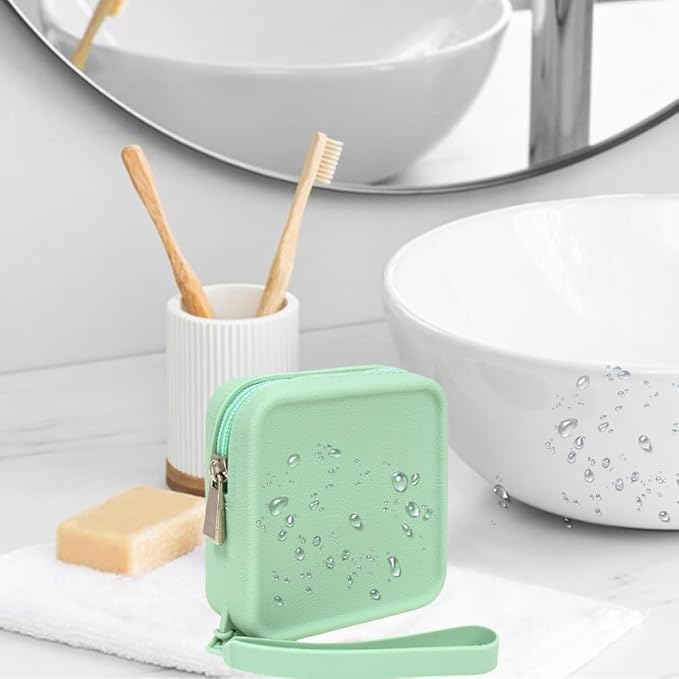 Silicone Mini Makeup Bag Pouch for Purse, Small Cosmetic Travel Bag Zipper Pouch Waterproof Cute Coin Purse Portable Makeup Storage Bag Travel Toiletry Organizers Bag for Women Girls