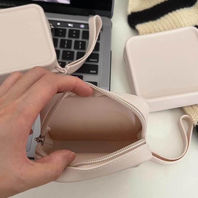 Silicone Mini Makeup Bag Pouch for Purse, Small Cosmetic Travel Bag Zipper Pouch Waterproof Cute Coin Purse Portable Makeup Storage Bag Travel Toiletry Organizers Bag for Women Girls