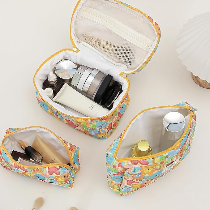 kingkiss Makeup Bag, Quilted Cosmetic Bag, Large Capacity Make Up Bag for Women, Cute Floral Storage Toiletry Bag Travel Storage Makeup Bag(Love Doodle)