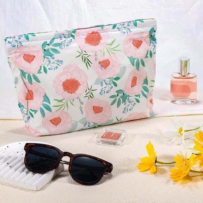 Flower Makeup Bag Travel Large Floral Cosmetic Bags Cute Makeup Pouch Zipper Cosmetic Pouch for Purse Aesthetic Make up Organizer Bag Portable Toiletry Bag for Women Girls Her Female