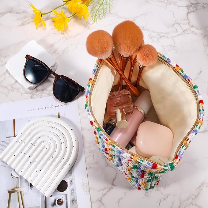 Makeup Bag Travel Large Cosmetic Bag for Women Cute Knit Makeup Pouch Zipper Cosmetic Pouch for Purse Aesthetic Colored Makeup Organizer Bag Portable Toiletry Bag Trendy Stuff