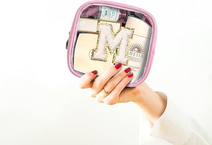 Initial Makeup Bag - Travel Cosmetic Bag, Personalized Engagement Bridesmaid Best Friend Birthday Gifts for Women, Hostess Gifts for Her Friend Female Preppy Stuff (Pink, M)