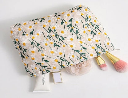 Cosmetic Bags for Women Makeup Bag Large Capacity Purse Travel Toiletry Zipper Storage Pouch Make up Brushes Organizer for Gifts (Daisy, White)