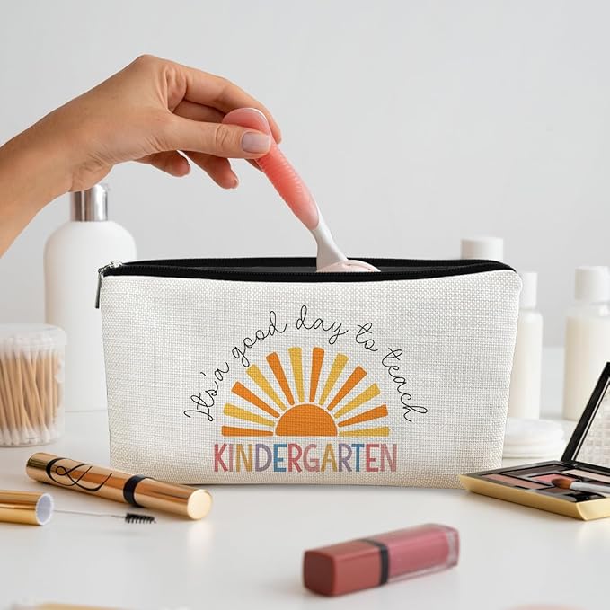 Kindergarten Teacher Gift: Makeup Bag, Cosmetic Bag Zipper Travel Toiletry Bag, Best Teacher Gifts