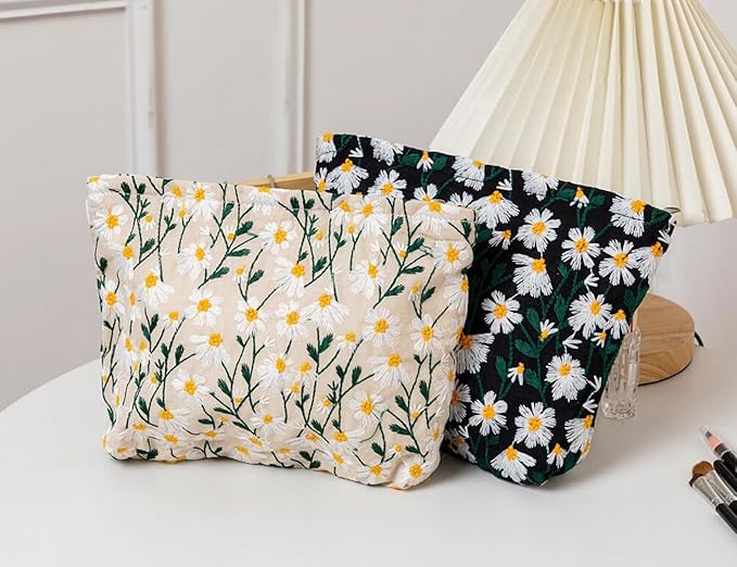 Cosmetic Bags for Women Makeup Bag Large Capacity Purse Travel Toiletry Zipper Storage Pouch Make up Brushes Organizer for Gifts (Daisy, White)