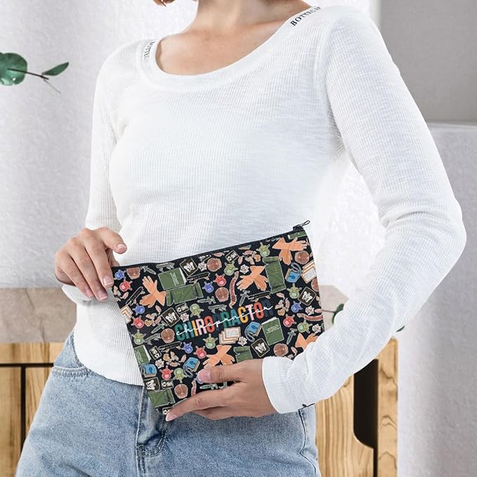 WZMPA Chiropractor Cosmetic Bag Chiropractic Assistant Gifts Chiropractic Makeup Zipper Pouch Bag For Chiropractic Chiropractor Merchandise (Chiropractor BL)