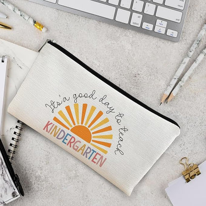 Kindergarten Teacher Gift: Makeup Bag, Cosmetic Bag Zipper Travel Toiletry Bag, Best Teacher Gifts