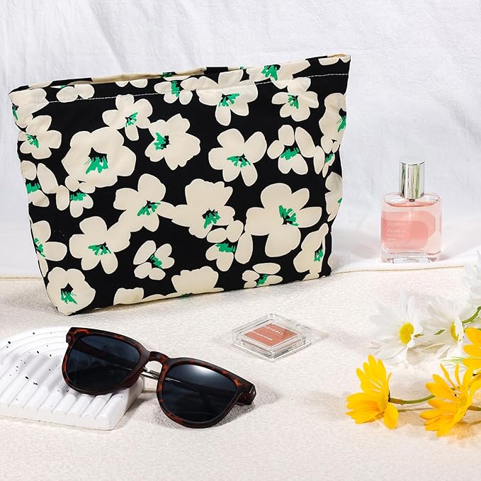 Flower Makeup Bag Travel Large Cosmetic Bag for Women Cute Make up Pouch Zipper Cosmetic Pouch for Purse Cotton Aesthetic White Black Floral Makeup Organizer Bag Portable Toiletry Bag