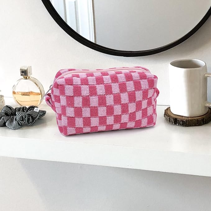 Small Cute Checkered Makeup Bag - Portable Cosmetic Pouch with Zipper, Travel Toiletry Bag, Purse Organizer, Beauty Storage, Pink