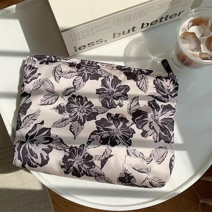 SxoSyo Cosmetic Bags for Women Makeup Bag Large Capacity Purse Travel Toiletry Zipper Storage Pouch Make up Brushes Organizer for Gifts (maple leaf, Black)