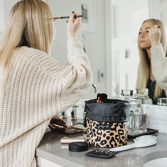 Jadyn Durable Cinch Top Makeup Organizer - Compact Travel Makeup Bag - 7 Interior Pockets for Cosmetics - Drawstring Toiletry Travel Bag for Women - 6L Storage Capacity - (Leopard)