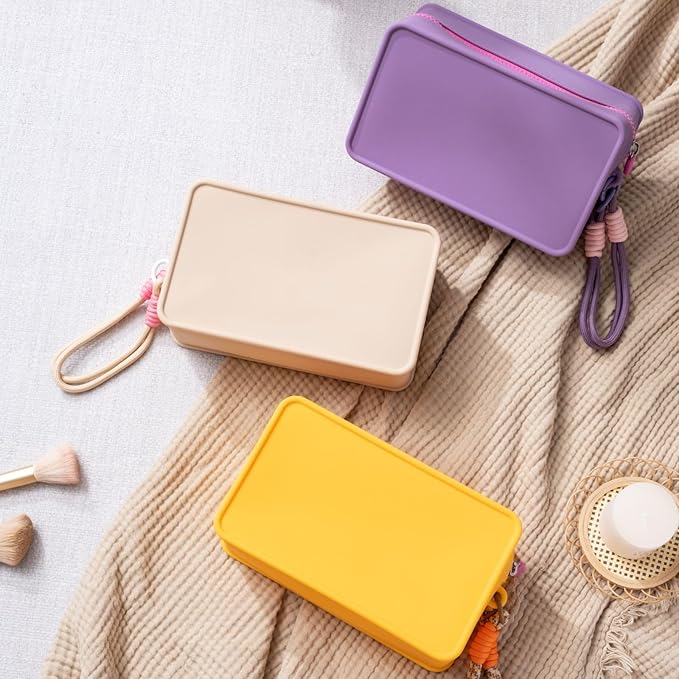 Travistar Silicone Travel Makeup Bag - Large Capacity Make Up Pouch Travel Makeup Organizer Bag Waterproof Toiletry Bag Portable Cosmetic Bag Small Womens Brush Holder Bag with Zipper Closure Khaki