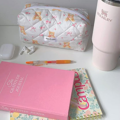 Cute Quilted Makeup Bag Pencil Pouch, Handmade Bow Floral Aesthetic Cosmetic Pencil Case Toiletry Brushes Organizer Bag for Women， Bear Core