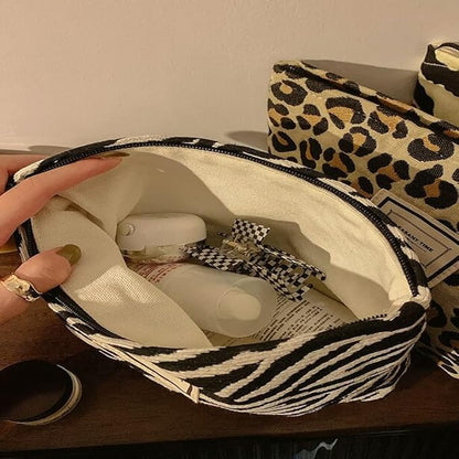Cosmetic Bags for Women Makeup Bag Large Capacity Purse Travel Toiletry Zipper Storage Pouch Make Up Brushes Organizer for Gifts (Yellow, Leopard)