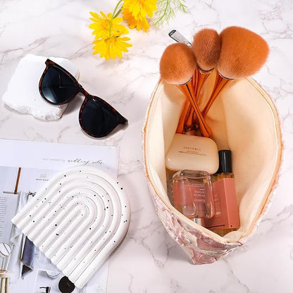 Flower Makeup Bag Travel Large Floral Cosmetic Bags for Women Cute Makeup Pouch Zipper Cosmetic Pouch for Purse Embossed Pink Aesthetic Make up Organizer Bag Portable Toiletry Bag