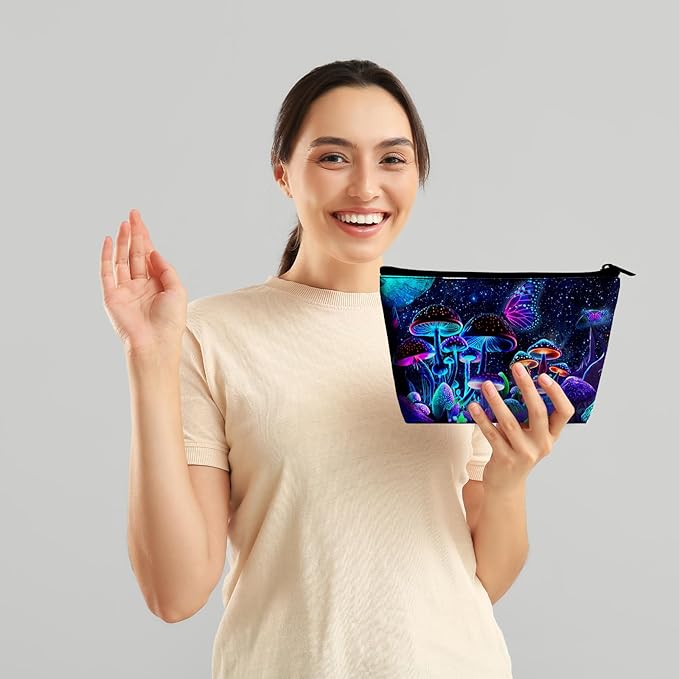 Women's Mushrooms Travel Makeup Bag Colorful Cosmetic Pouch Make Up Bags for Teens Girls Big Capacity Cosmetic Bags for Purse