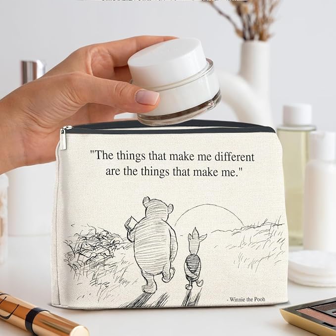 YeleY Pooh Bear Gifts for Women Girls, Classic Pooh Bear Makeup Bag Inspirational Gift for Girls Women Friends Sisters Daughter Pooh Bear Cosmetic Bag