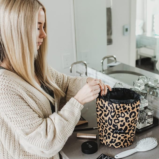 Jadyn Durable Cinch Top Makeup Organizer - Compact Travel Makeup Bag - 7 Interior Pockets for Cosmetics - Drawstring Toiletry Travel Bag for Women - 6L Storage Capacity - (Leopard)