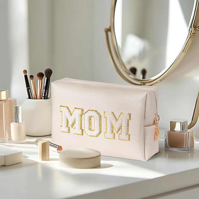 CY2SIDE MOM Letter Makeup Bag - White Mom Chenille Letter Patch Cosmetic Bag Pink PU Leather Patch Travel Pouch Waterproof Portable Zipper Travel Organizer Case Christmas Idea Gifts for Mother Women