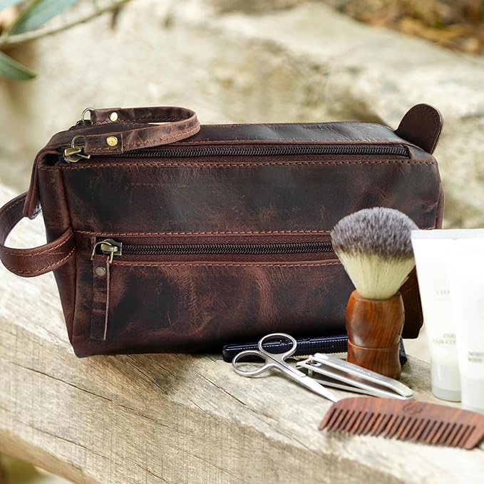 RUSTIC TOWN Buffalo Leather Toiletry Bag : Vintage Travel Shaving & Dopp Kit : for Toiletries, Cosmetics & More : Spacious Interior & Waterproof Lining : Compact, Fits Easily in Luggage