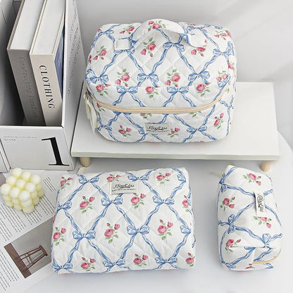 kingkiss Makeup Bag, Quilted Cosmetic Bag, Large Capacity Make Up Bag for Women, Cute Floral Storage Toiletry Bag Travel Storage Makeup Bag(Blue)