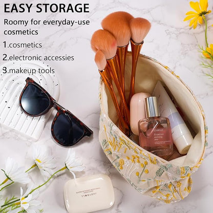 ZLFSRQ Silk Flower Makeup Bag Travel Cute Cosmetic Bags for Women Large Toiletry Pouch Zipper Cosmetic Pouch for Purse Aesthetic Makeup Organizer Bag Portable Toiletry Bags