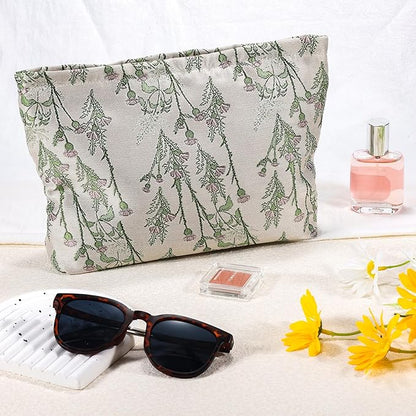 Flower Makeup Bag Travel Large Cosmetic Bag for Women Cute Leaf Makeup Pouch Zipper Cosmetic Pouch for Purse Aesthetic Green Floral Skincare Organizer Portable Toiletry Bag